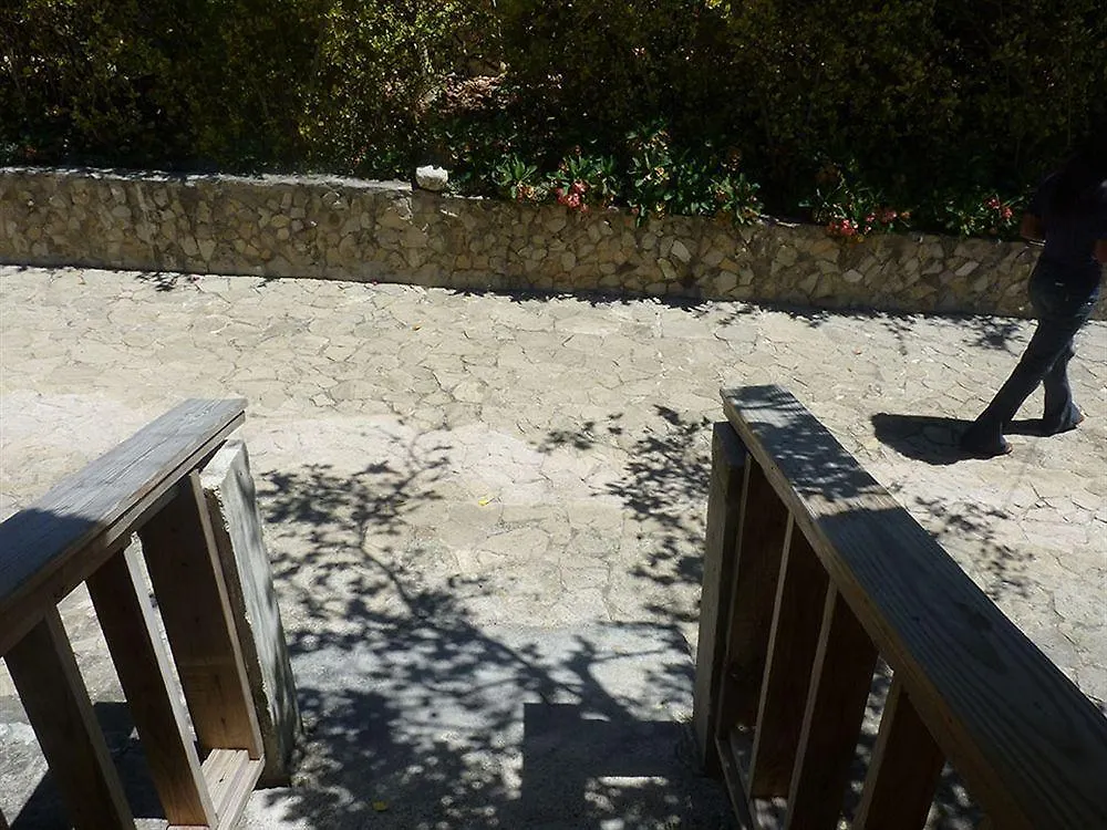 Hotel El Quemaito - Luxury Oceanfront Retreat Barahona