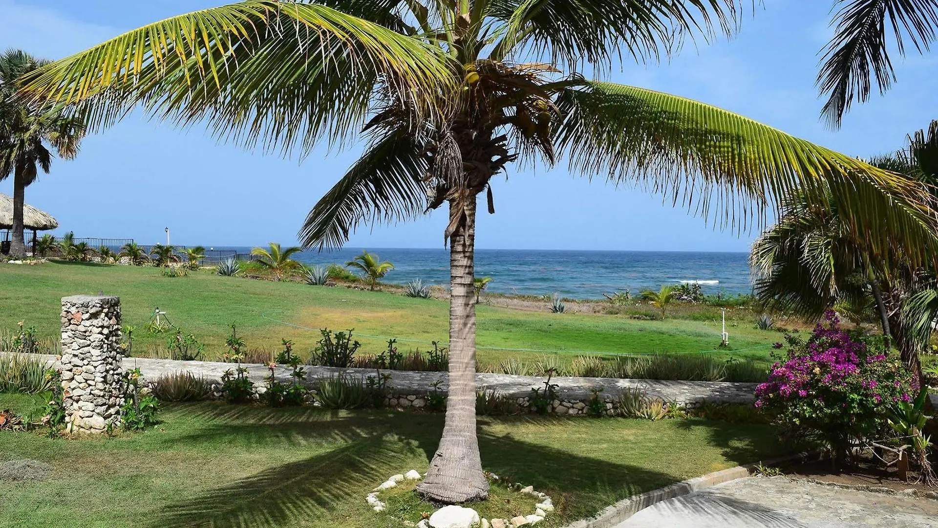 Hotel El Quemaito - Luxury Oceanfront Retreat Barahona